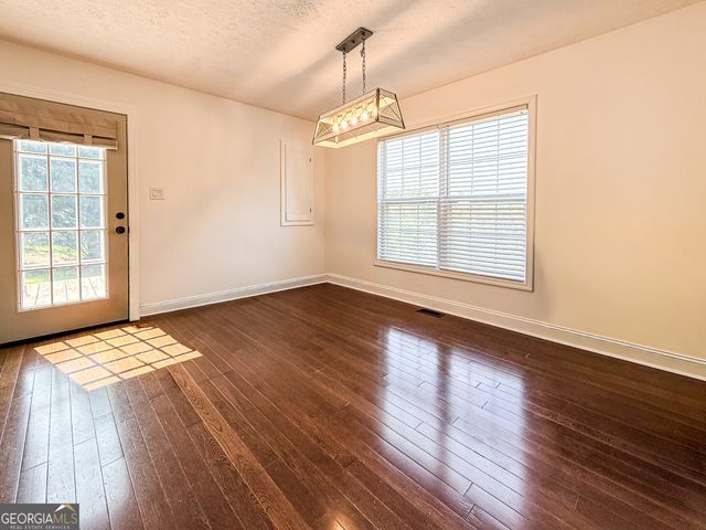 39 E Point Drive, Dahlonega, GA 30533