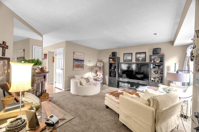 1622 Park Row Drive, B, Columbus, OH 43235