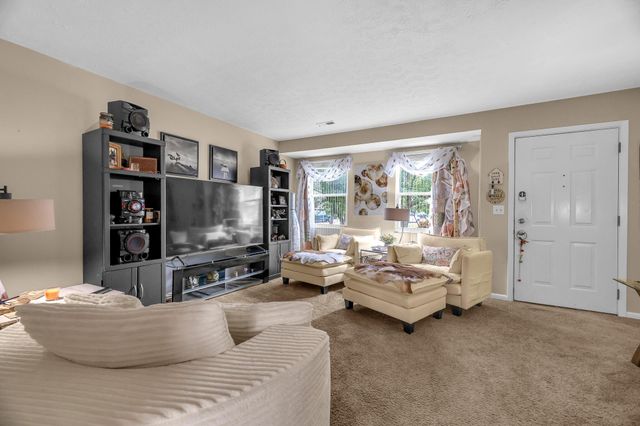1622 Park Row Drive, B, Columbus, OH 43235
