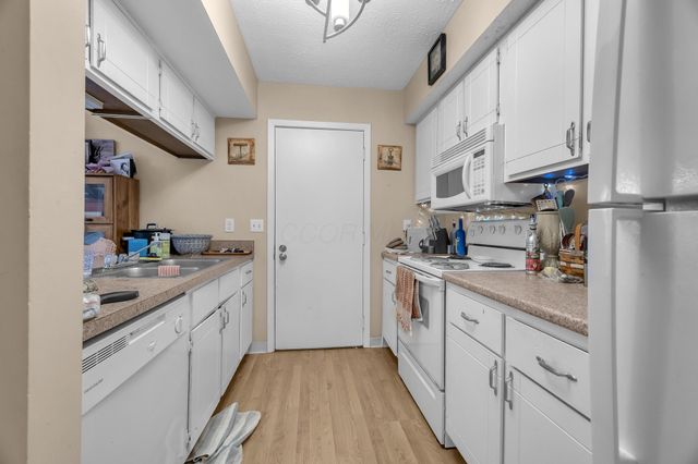1622 Park Row Drive, B, Columbus, OH 43235