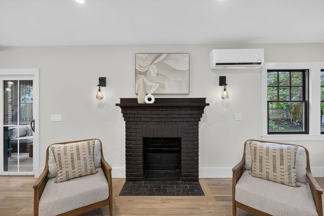 21 Brewster Street, Provincetown, MA 02657