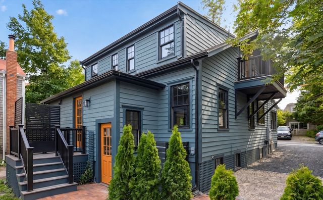21 Brewster Street, Provincetown, MA 02657