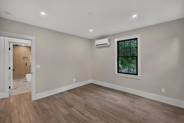 21 Brewster Street, Provincetown, MA 02657