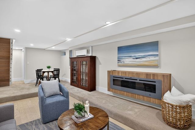 21 Brewster Street, Provincetown, MA 02657