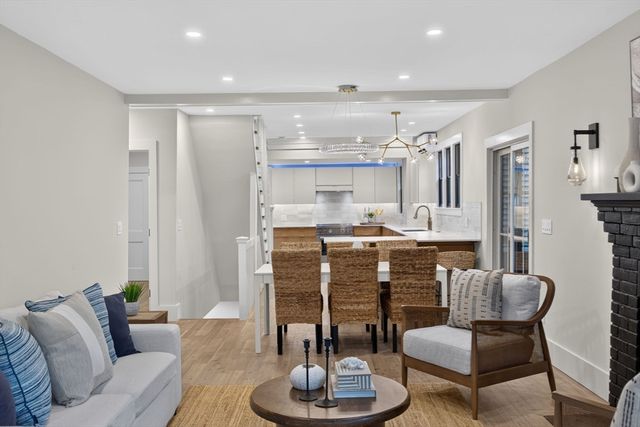 21 Brewster Street, Provincetown, MA 02657