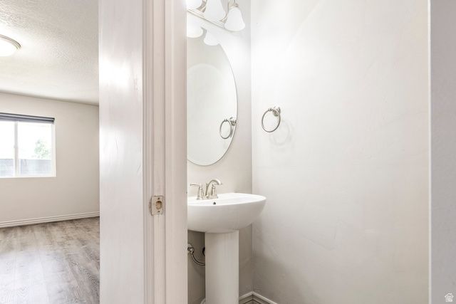 690 N 1775 W, West Point, UT 84015