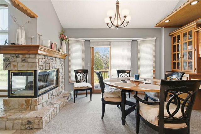 1141 NE Hunters Ridge, Lee's Summit, MO 64086