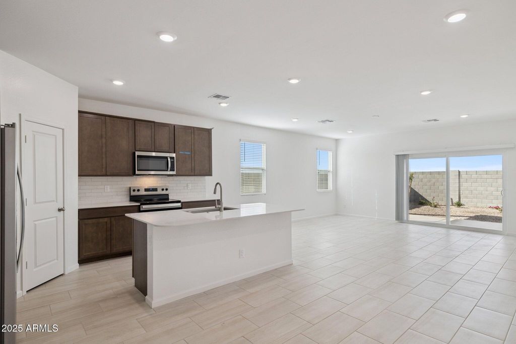 25434 W LA SALLE Street, Buckeye, AZ 85326 — photo 4