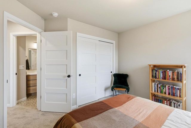 530 Lone Oak Lane, Verona, WI 53593