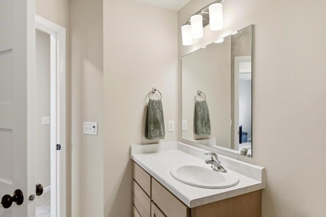 530 Lone Oak Lane, Verona, WI 53593