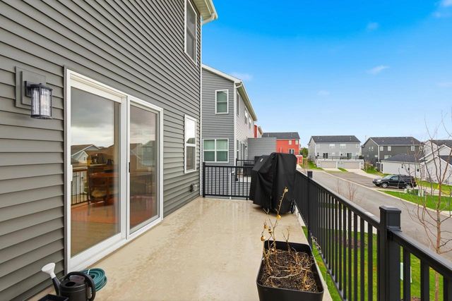 530 Lone Oak Lane, Verona, WI 53593
