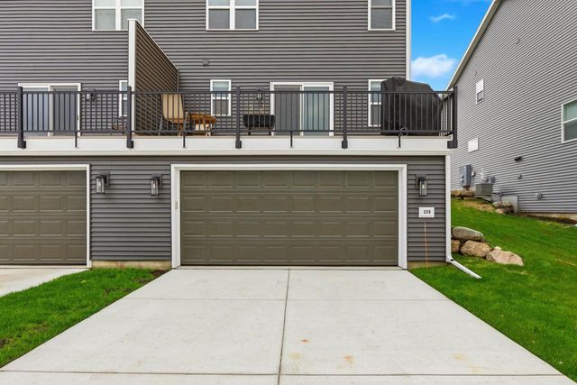 530 Lone Oak Lane, Verona, WI 53593
