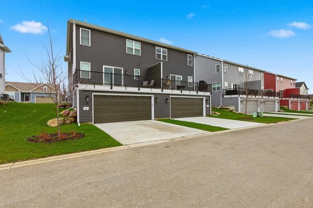 530 Lone Oak Lane, Verona, WI 53593