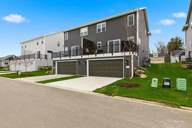 530 Lone Oak Lane, Verona, WI 53593