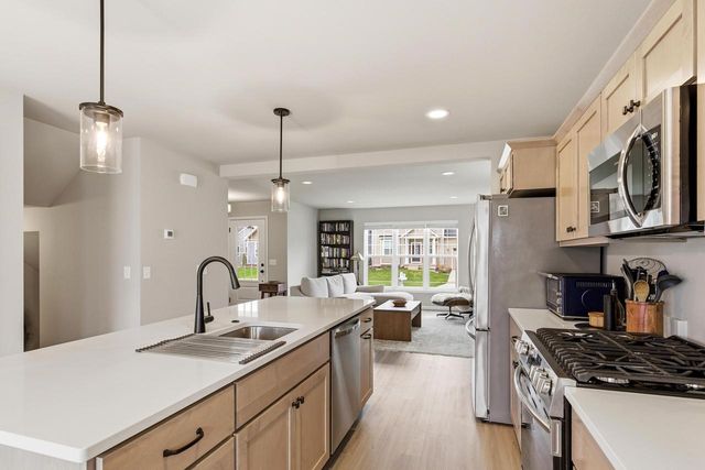 530 Lone Oak Lane, Verona, WI 53593