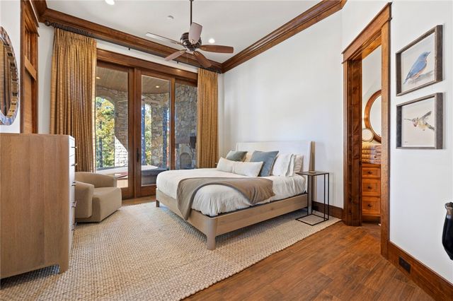 208 Deep Cove Point, Sunset, SC 29685