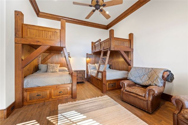 208 Deep Cove Point, Sunset, SC 29685