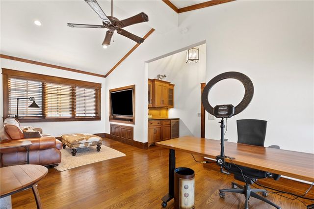 208 Deep Cove Point, Sunset, SC 29685