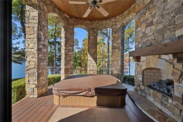 208 Deep Cove Point, Sunset, SC 29685