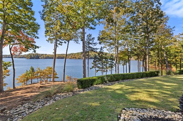 208 Deep Cove Point, Sunset, SC 29685