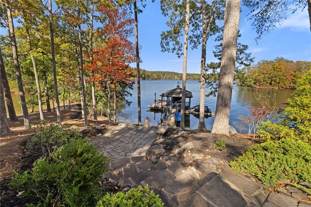 208 Deep Cove Point, Sunset, SC 29685