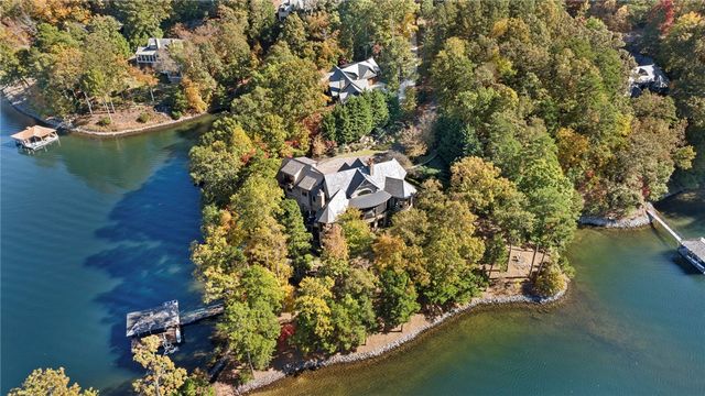 208 Deep Cove Point, Sunset, SC 29685