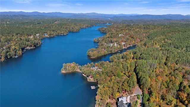 208 Deep Cove Point, Sunset, SC 29685