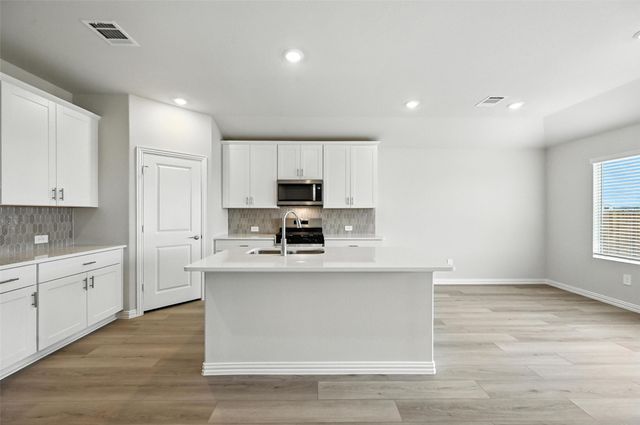 6629 Coyote Valley Trail, Fort Worth, TX 76036