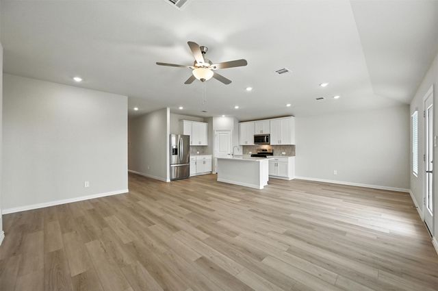 6629 Coyote Valley Trail, Fort Worth, TX 76036