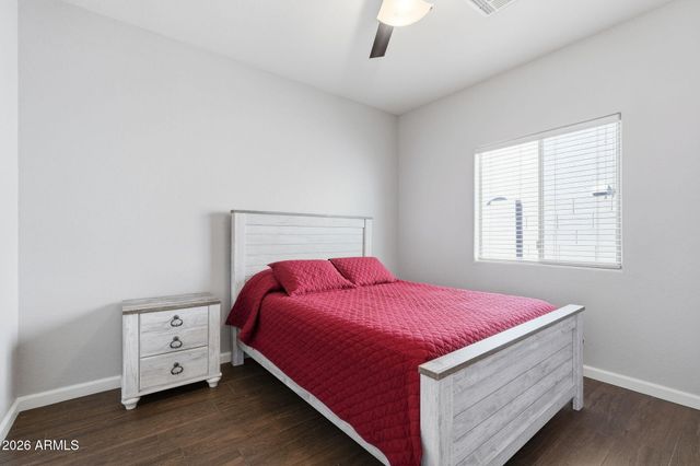 807 E Bradstock Way, San Tan Valley, AZ 85140