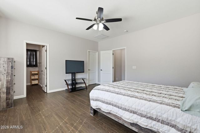 807 E Bradstock Way, San Tan Valley, AZ 85140