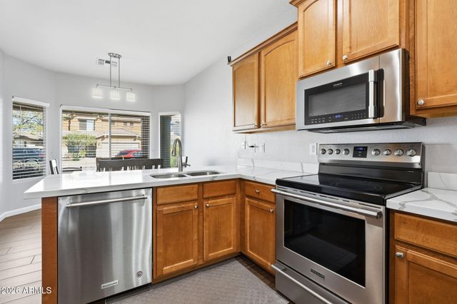 807 E Bradstock Way, San Tan Valley, AZ 85140