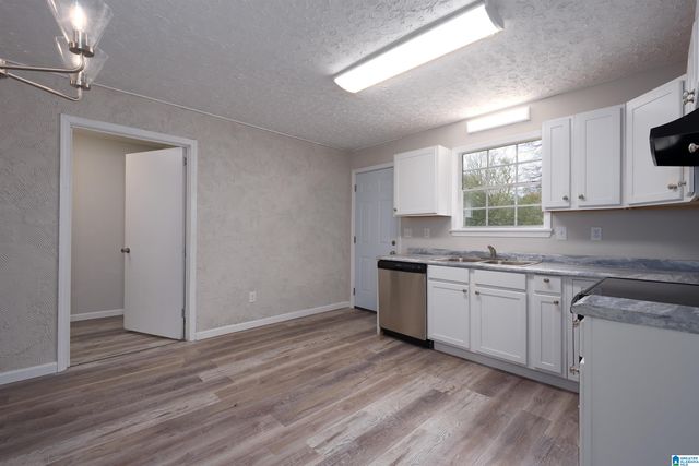 2104 26TH AVENUE N, Bessemer, AL 35023