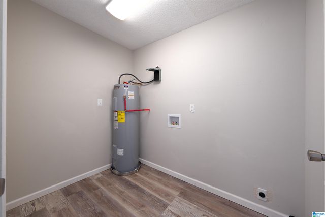 2104 26TH AVENUE N, Bessemer, AL 35023