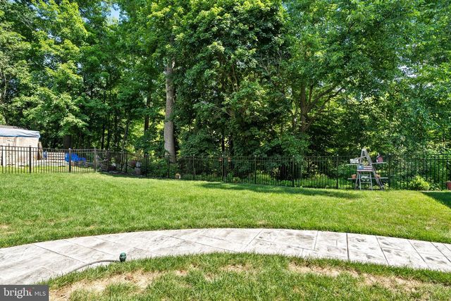 24 SAINT JOHN ST, Pemberton, NJ 08068