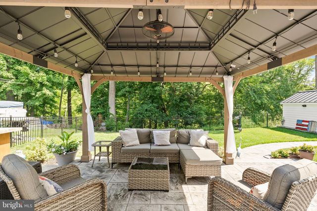 24 SAINT JOHN ST, Pemberton, NJ 08068
