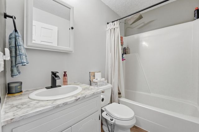 1240 Lokhorst Street, Baldwin, WI 54002