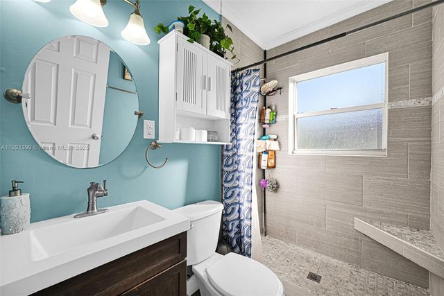 2040 NW 34th St, Miami, FL 33142