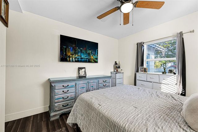 2040 NW 34th St, Miami, FL 33142