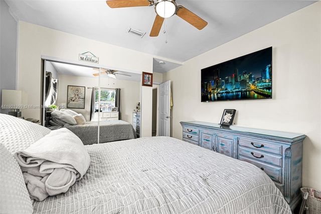 2040 NW 34th St, Miami, FL 33142