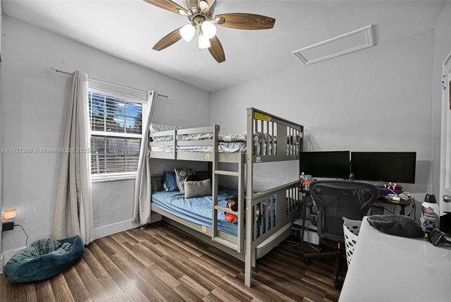 2040 NW 34th St, Miami, FL 33142