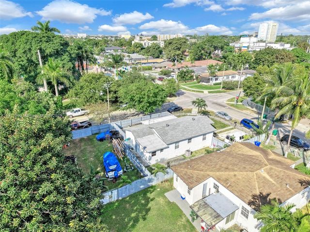 2040 NW 34th St, Miami, FL 33142
