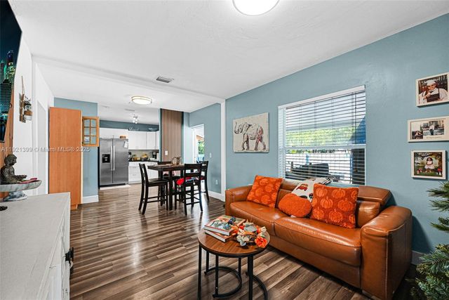 2040 NW 34th St, Miami, FL 33142