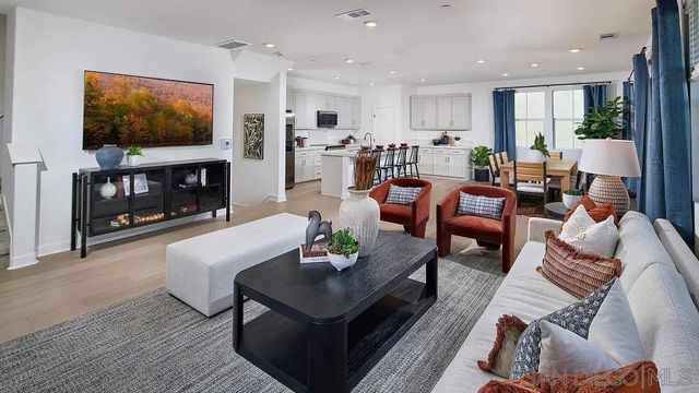 2214 Mountain Laurel Road, San Marcos, CA 92078