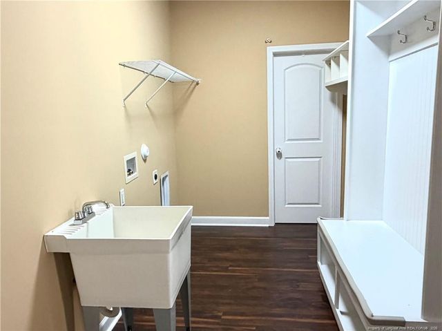6005 Crown Ridge Court, Fayetteville, NC 28314