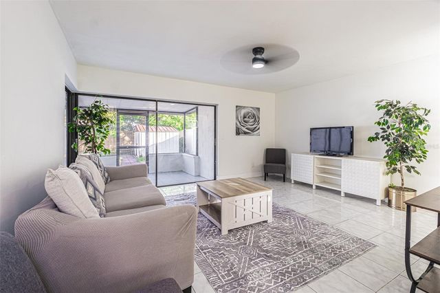 10305 BRAMBLEWOOD PLACE, Tampa, FL 33624