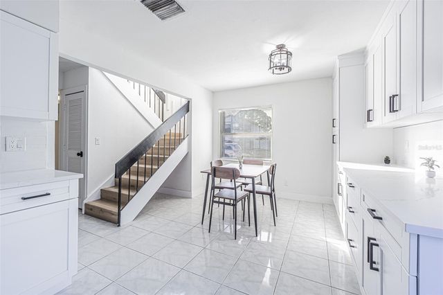 10305 BRAMBLEWOOD PLACE, Tampa, FL 33624