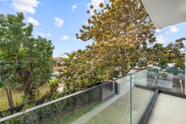 2980 SW 2nd Street, Miami, FL 33135