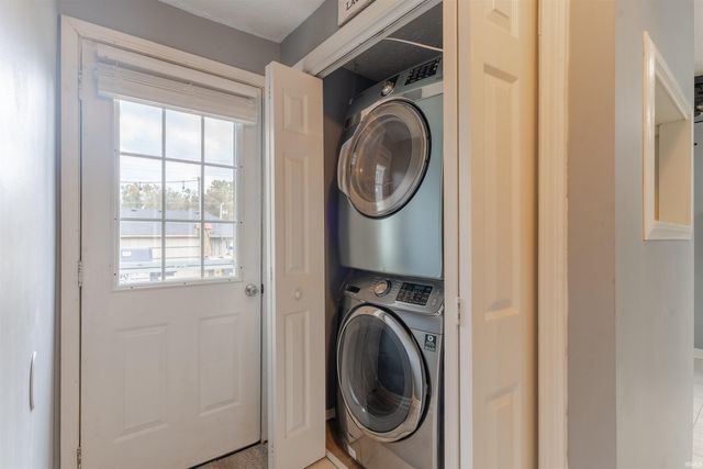 405 Middle Street, Newburgh, IN 47630