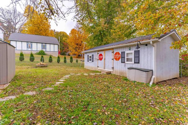 405 Middle Street, Newburgh, IN 47630